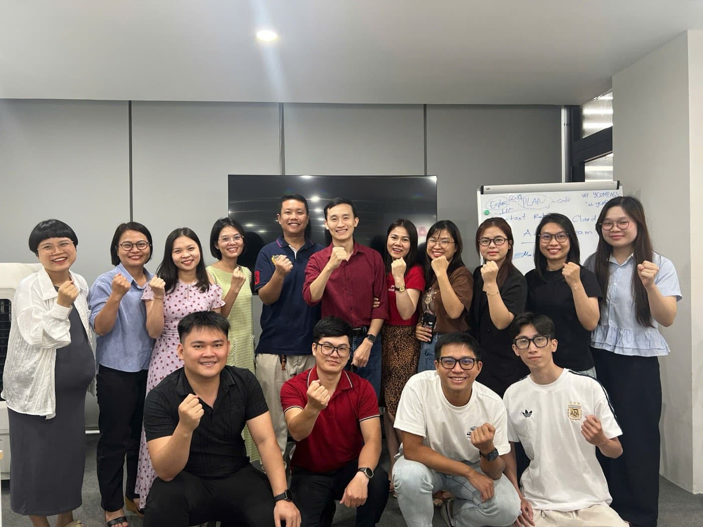 Ảnh tập thể lớp AI Mindset K01 cùng giảng viên